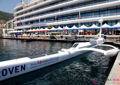 2 hôtesses en hoverboard pour le Yacht Club Monaco et le Solar Energy Boat Challenge - Riviera Pub - Street Marketing Nice, Cannes, Monaco