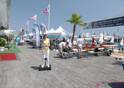 2 hôtesses en hoverboard pour le Yacht Club Monaco et le Solar Energy Boat Challenge - Riviera Pub - Street Marketing Nice, Cannes, Monaco