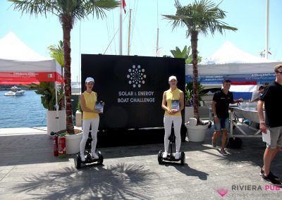 2 hôtesses en hoverboard pour le Yacht Club Monaco et le Solar Energy Boat Challenge - Riviera Pub - Street Marketing Nice, Cannes, Monaco