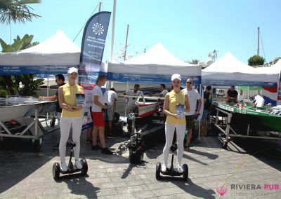 2 hôtesses en hoverboard pour le Yacht Club Monaco et le Solar Energy Boat Challenge - Riviera Pub - Street Marketing Nice, Cannes, Monaco