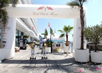 2 hôtesses en hoverboard pour le Yacht Club Monaco et le Solar Energy Boat Challenge - Riviera Pub - Street Marketing Nice, Cannes, Monaco