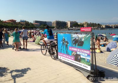 Vélo Publicitaire et tournée des plages pour Decathlon - Riviera Pub - Street Marketing Nice, Cannes, Monaco