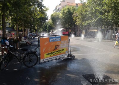 Vélo Publicitaire et distribution de flyers pour Decathlon - Riviera Pub - Street Marketing Nice, Cannes, Monaco