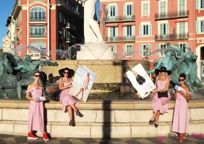 4 hôtesses, magazines géants et vélo publicitaire pour ECCO - Riviera Pub - Street Marketing Nice, Cannes, Monaco