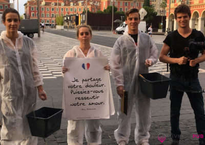 Guerilla Marketing pour Avaaz lors des attentats de Nice - Riviera Pub - Street Marketing Nice, Cannes, Monaco