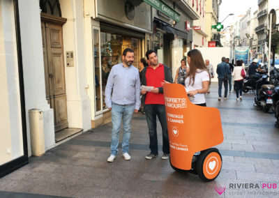 Segway et distribution de flyers pour Ô Sorbet d'Amour - Riviera Pub - Street Marketing Nice, Cannes, Monaco