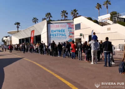 file d'attend du salon international du jeu à Cannes